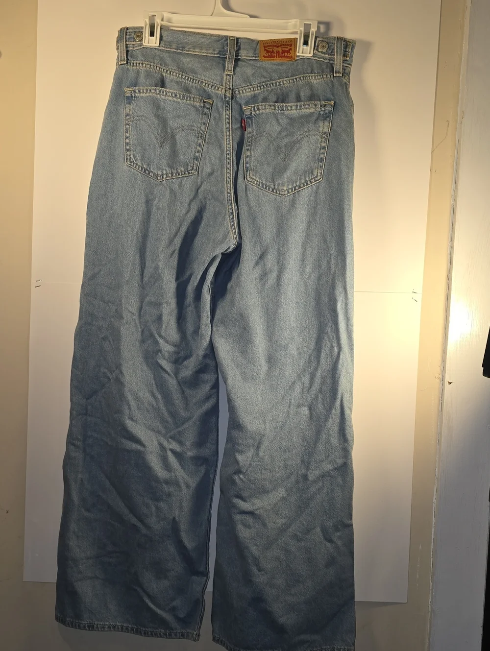 Levi's Cinch Baggy Light Blue Wide-Leg Denim Jeans
